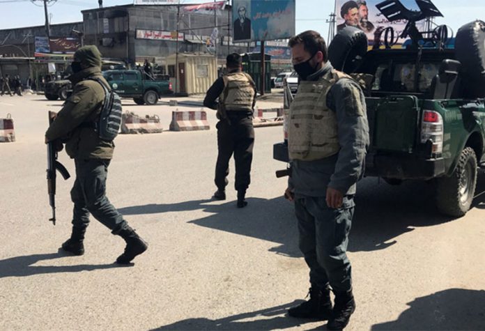 201908281251363012_Taliban-storm-checkpoint-in-western-Afghanistan-killing-14_SECVPF