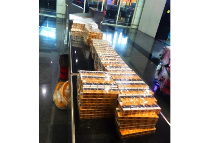 201910101959318531_Rs69-lakh-worth-of-foreign-cigarettes-seized-at-Coimbatore_SECVPF