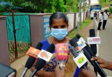 எஸ்.ஐ.யால் தாக்கப்பட்ட இளைஞரின் தாய் கலெக்டரிடம் மனு