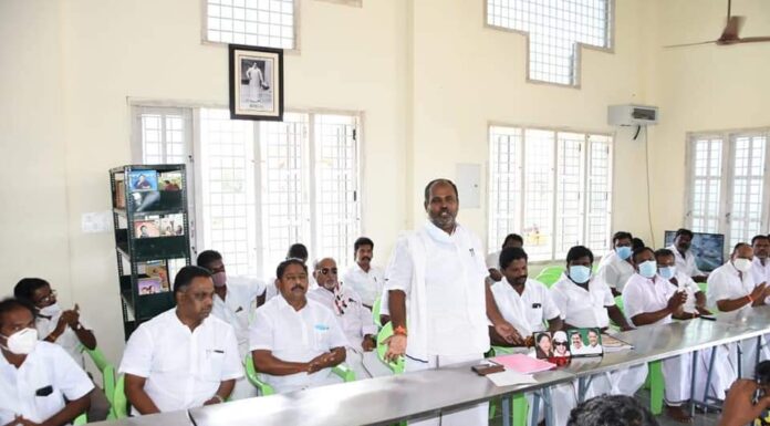 மின்சாரம் இல்லாத வீட்டுக்கு டிவி வழங்கியது திமுக அரசு: உதயகுமார் தாக்கு