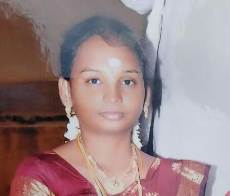 கணவன் இறந்த சோகம்: இரு குழந்தைகளுடன் தாய் கிணற்றில் குதித்து தற்கொலை