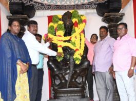 கட்டபொம்மனை அவமதிக்கும் கலெக்டர், அமைச்சர்கள்