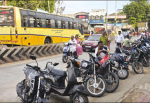 தூத்துக்குடியில் கடும் போக்குவரத்து நெரிசல்