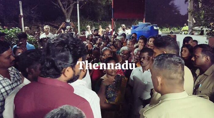 ஸ்ரீவைகுண்டம் காவல் நிலையம் திடீர் முற்றுகை