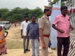முக்காணியில் நீதிமன்ற உத்தரவுப்படி வழிபாட்டுக்காக கோவில் திறப்பு…!