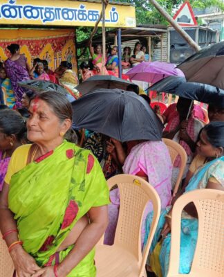 கனிமக் கடத்தலை நிரந்தரமாக தடை செய்யக்கோரி கொட்டும் மழையில் உண்ணாவிரதம்