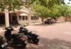 வக்கீல் மீது வழக்கு கோர்ட்டு புறக்கணிப்பு